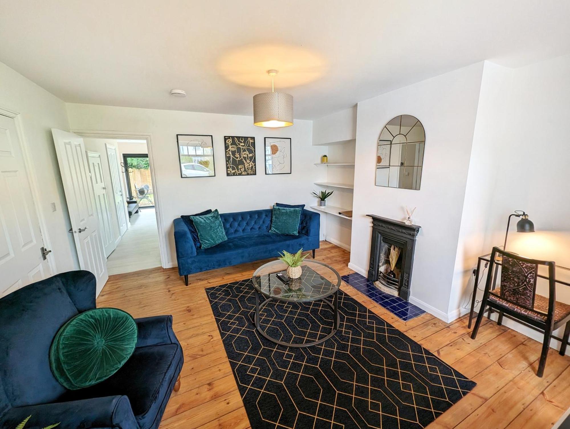 Central Cambridge, Charming 3-Bed House With Free Parking! Extérieur photo