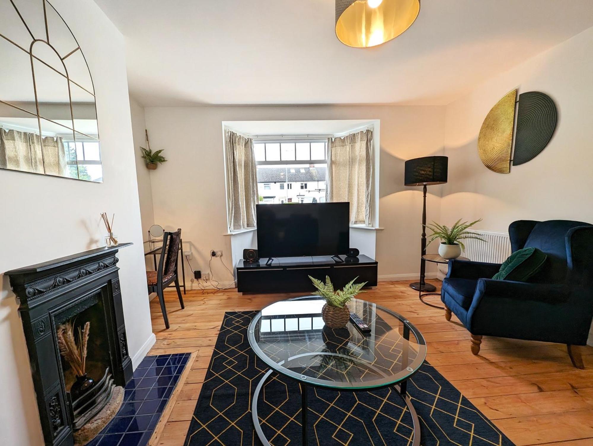Central Cambridge, Charming 3-Bed House With Free Parking! Extérieur photo